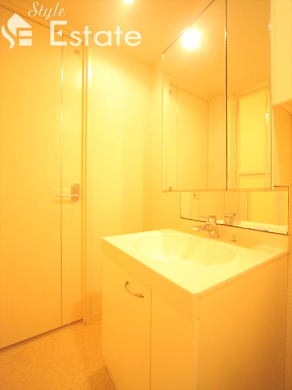 独立洗面台 同仕様内装