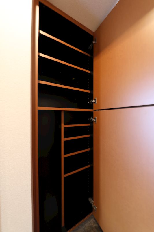 シューズボックス