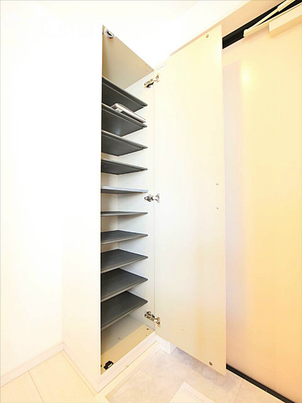 シューズボックス