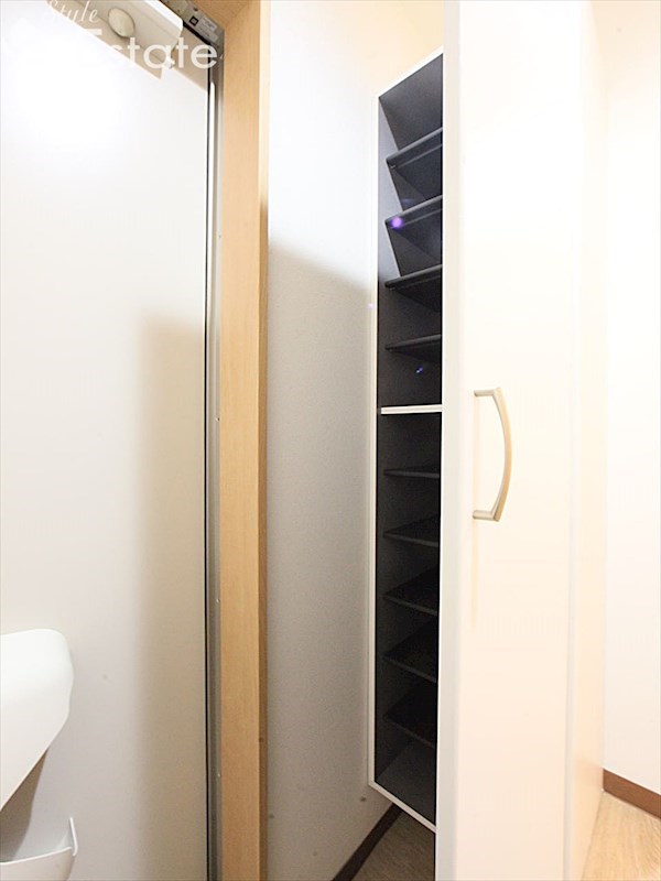 シューズボックス