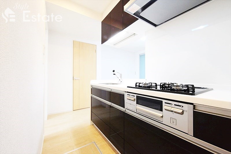 システムカウンターキッチン ガスコンロ三口 グリル付 同仕様内装