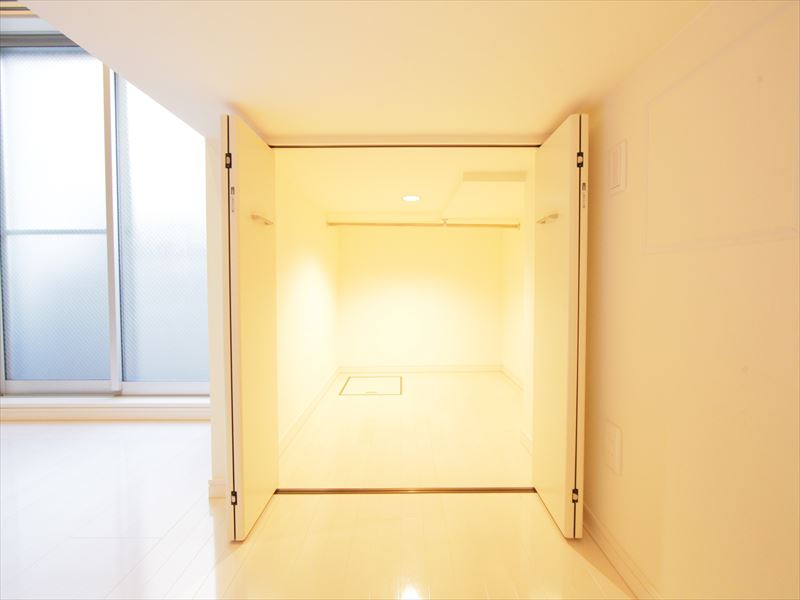 ウォークインクローゼット 同仕様内装