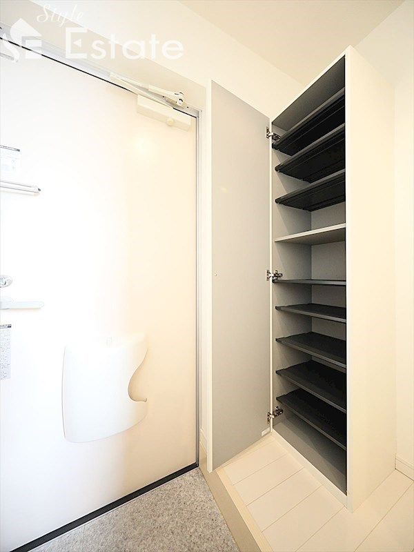 シューズボックス