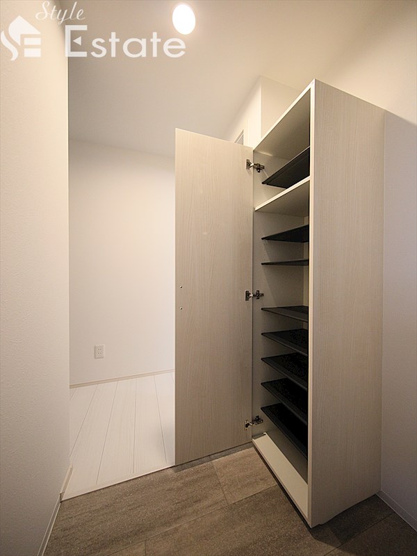 シューズボックス