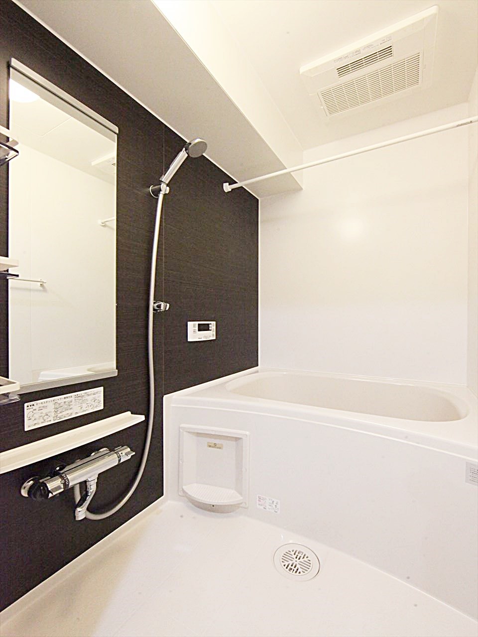 追い焚き機能付き浴室 同仕様物件内装