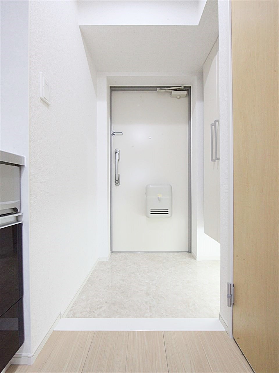 玄関 同仕様物件内装