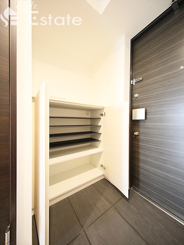 シューズボックス