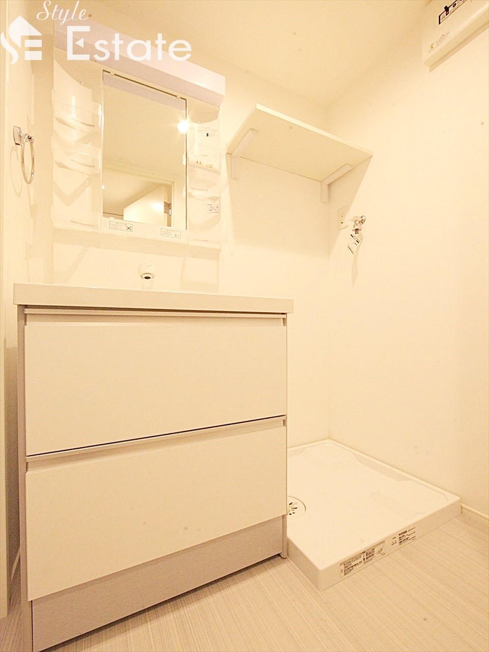 洗面所 シャワー付化粧台