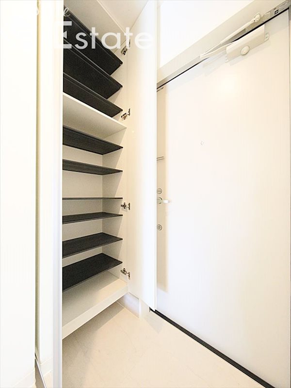 シューズボックス