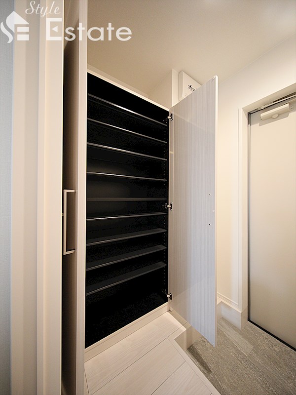 シューズボックス