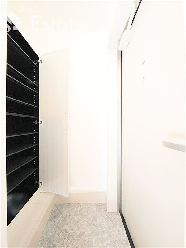 シューズボックス