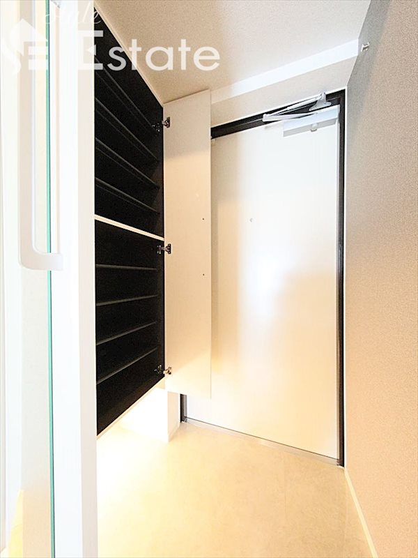 シューズボックス