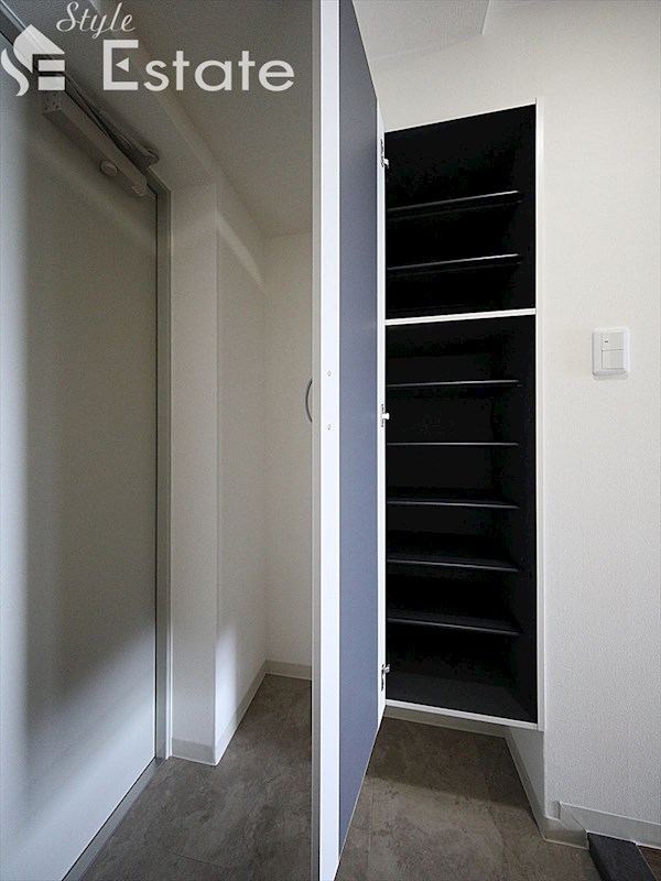 シューズボックス