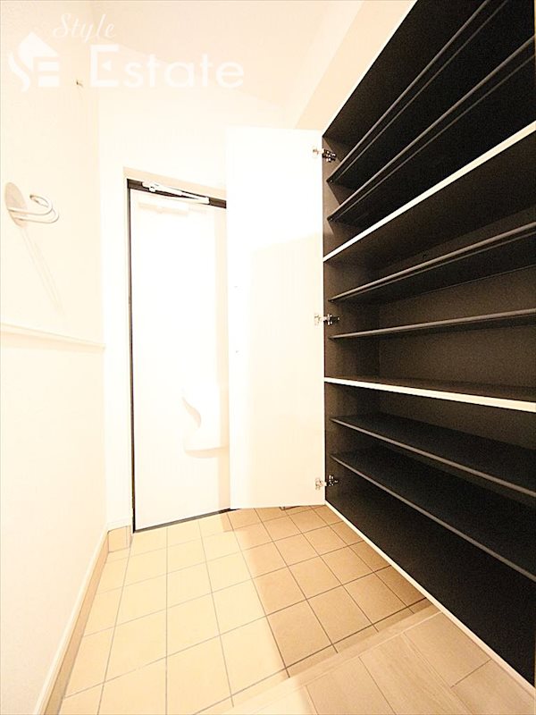 シューズボックス