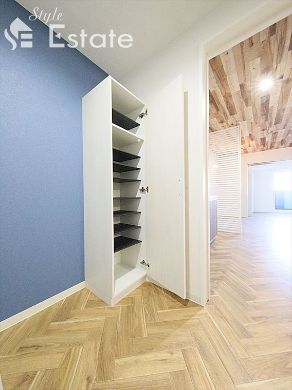 シューズボックス