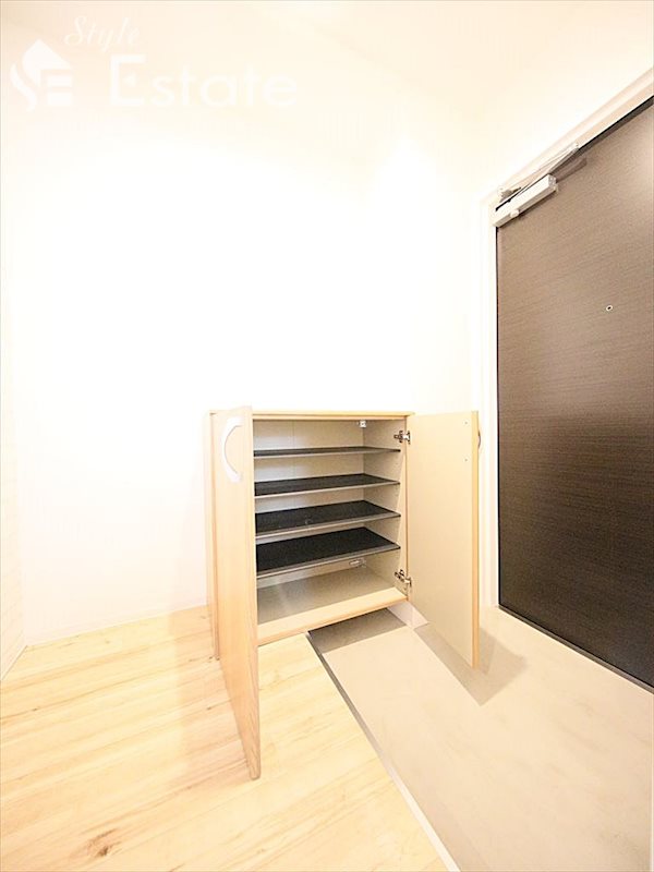 シューズボックス