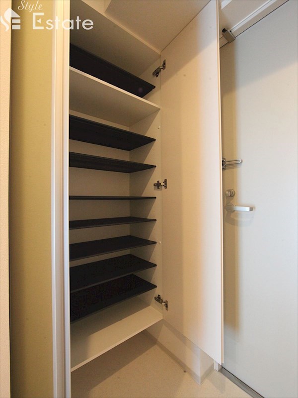 シューズボックス