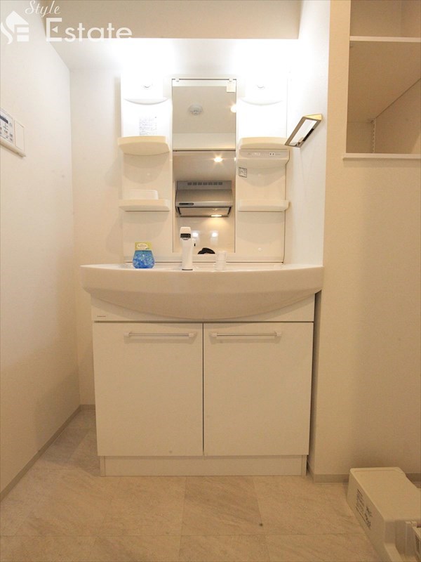 洗面台 シャンプードレッサー