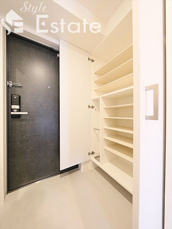 シューズボックス