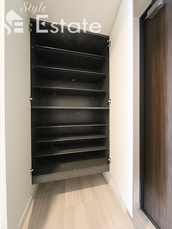 シューズボックス