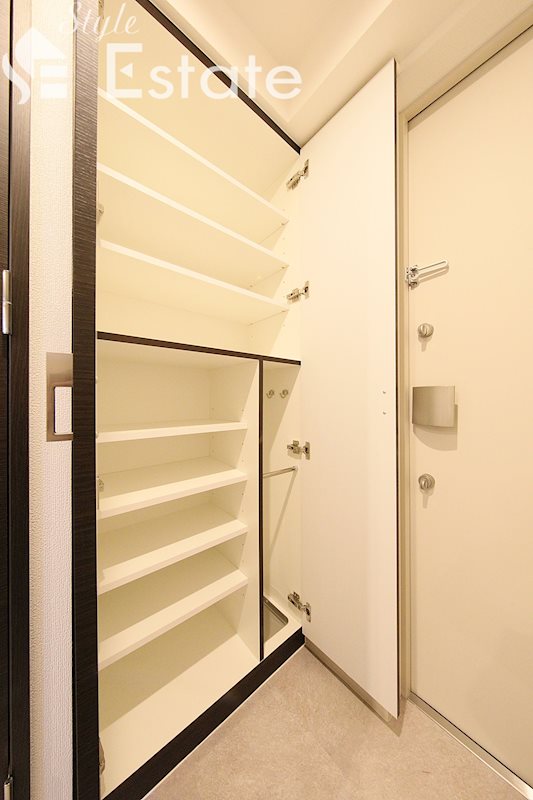 シューズボックス