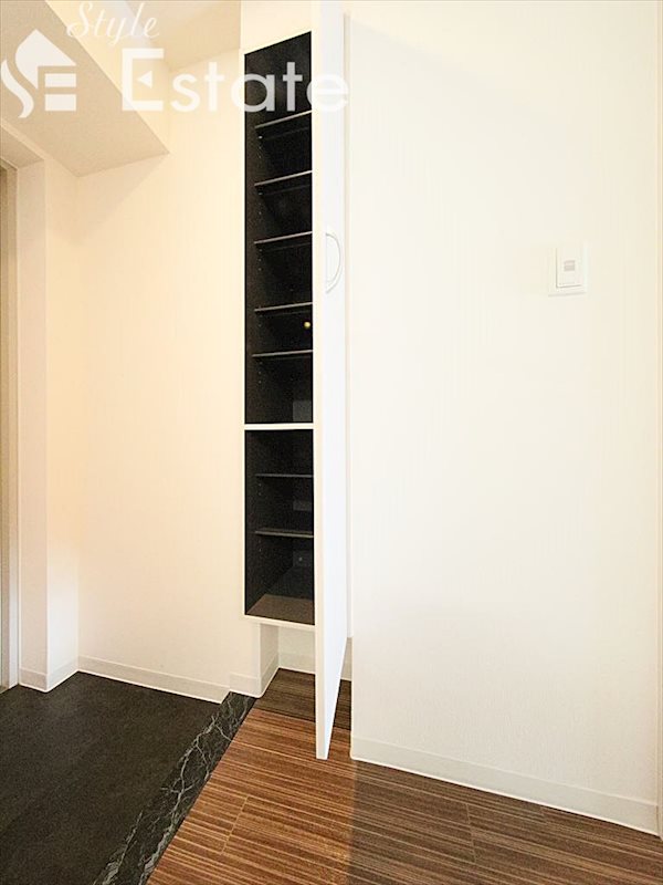 シューズボックス