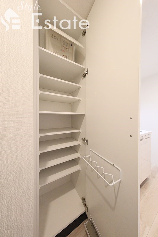 シューズボックス