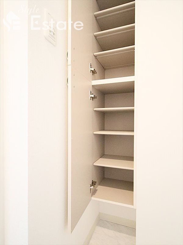 シューズボックス