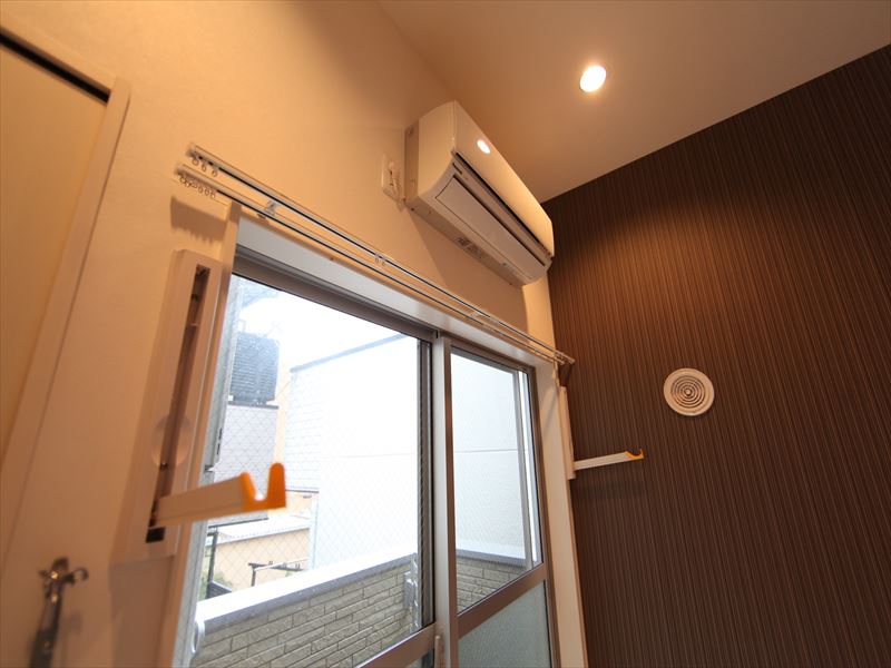 エアコン付・室内に干せます!