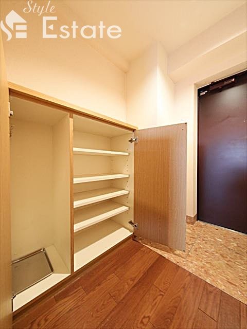 シューズボックス