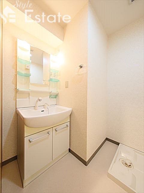 独立洗面台 シャンプードレッサー付