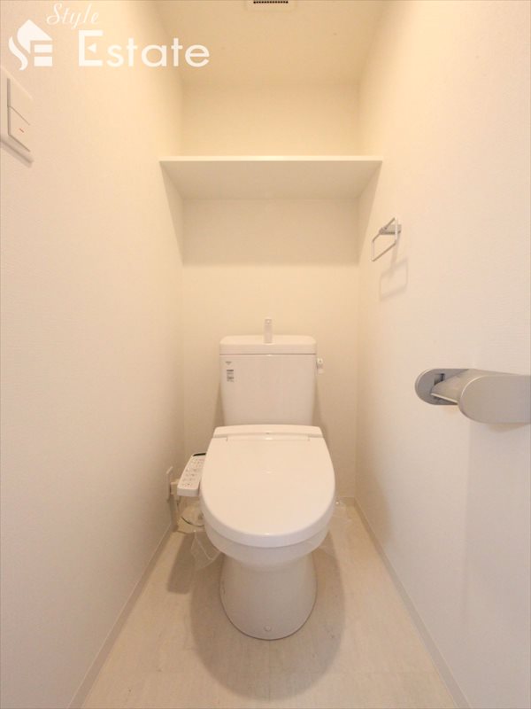 温水洗浄付便座 同仕様内装