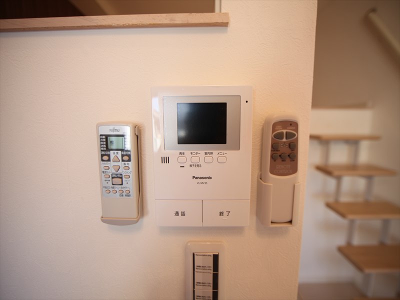 モニター付きインターホン