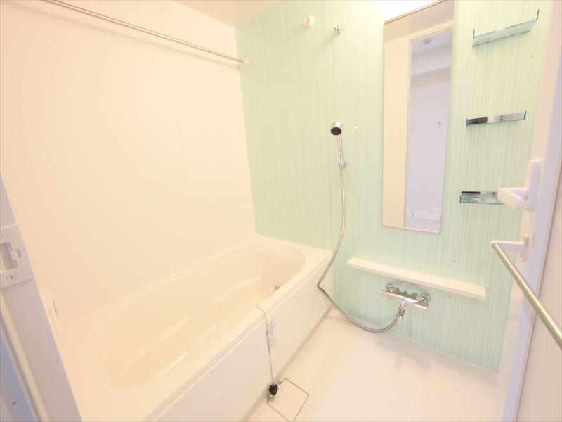 追い焚き機能付バスルーム浴室乾燥暖房機付