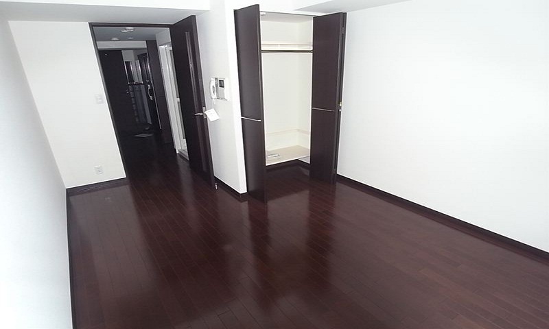 洋室6.7帖 収納付き