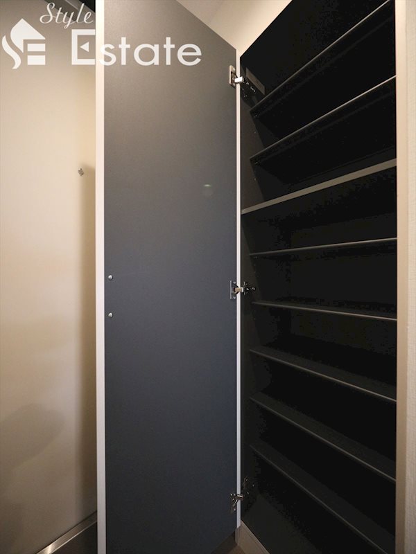 シューズボックス