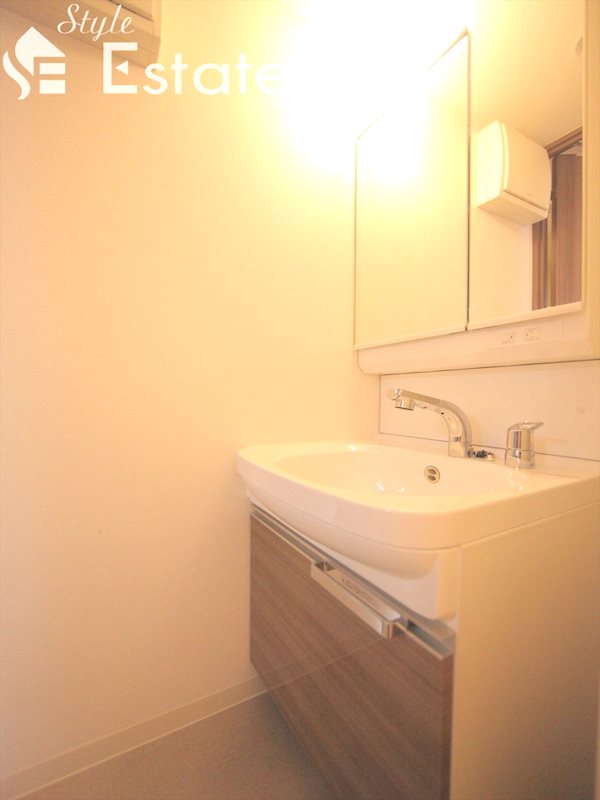 独立洗面台シャンプードレッサー付