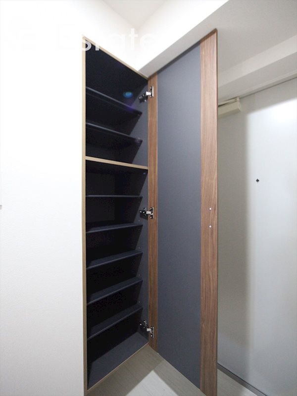 シューズボックス