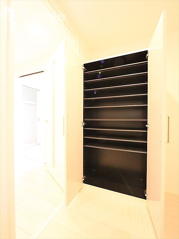 シューズボックス