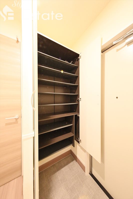 シューズボックス