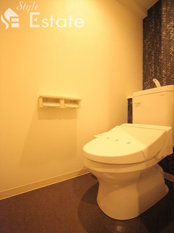 温水洗浄便座付シャワートイレ