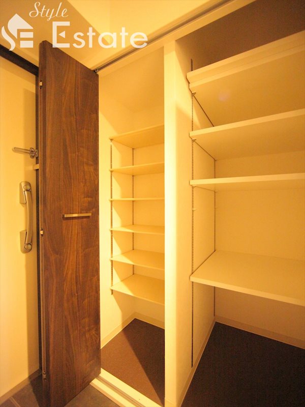 シューズボックス