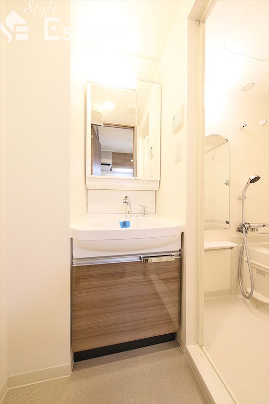 独立洗面台 同仕様写真