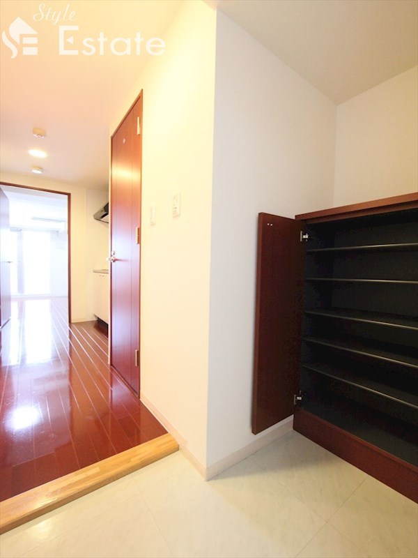 シューズボックス