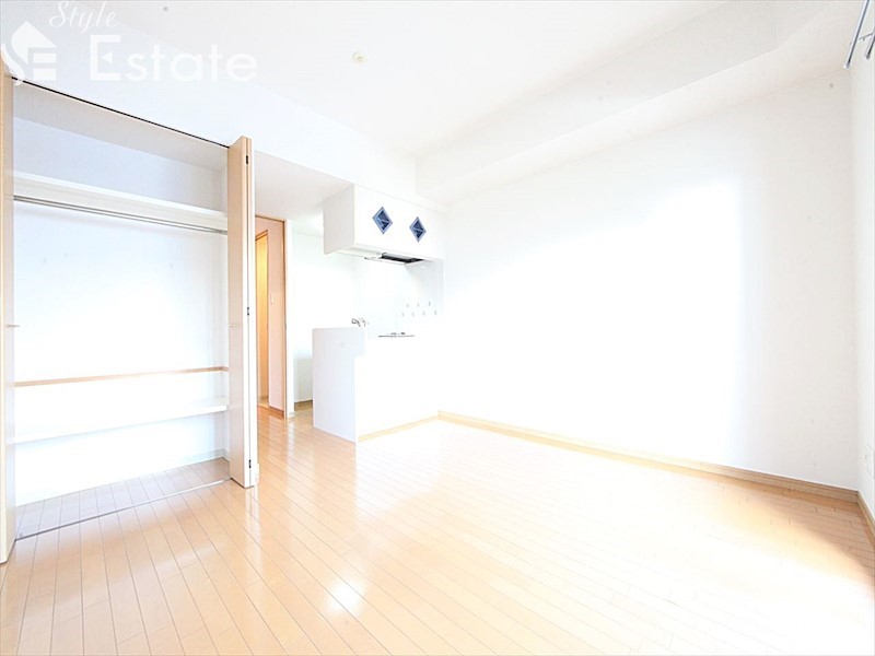 洋室 別角度から