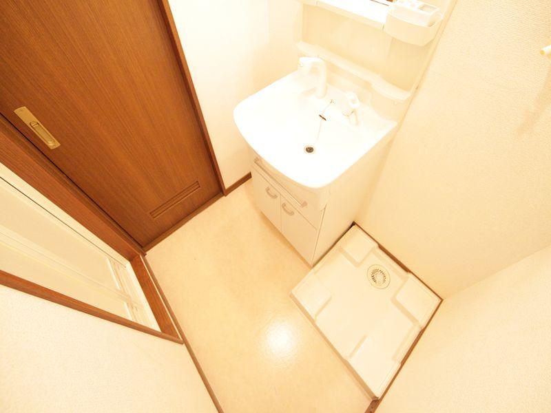 脱衣場 シャンプードレッサー 室内洗濯機置き場