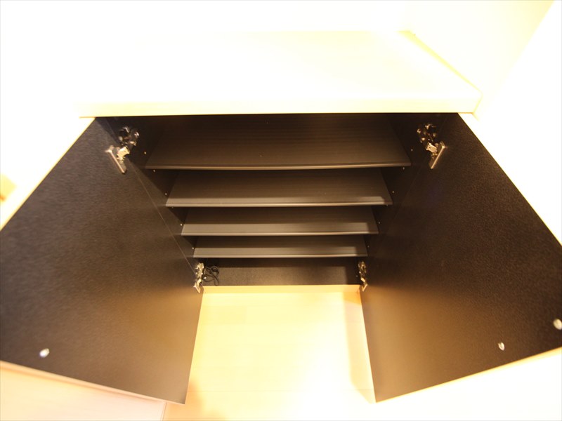 シューズボックス