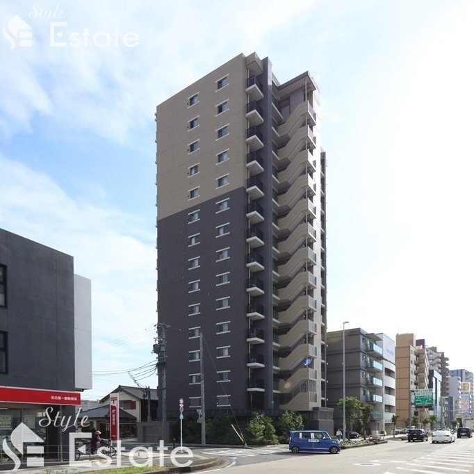 プレサンス　ロジェ　熱田六番町