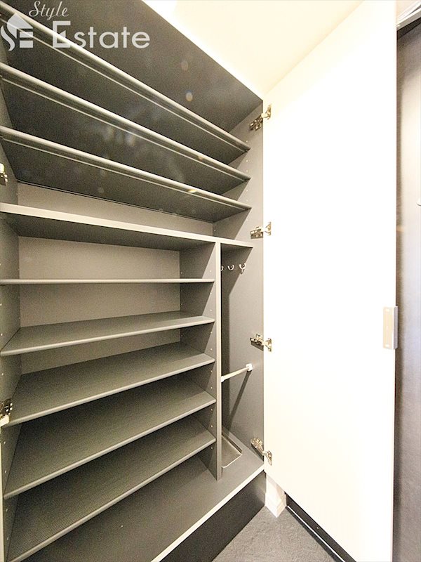 シューズボックス