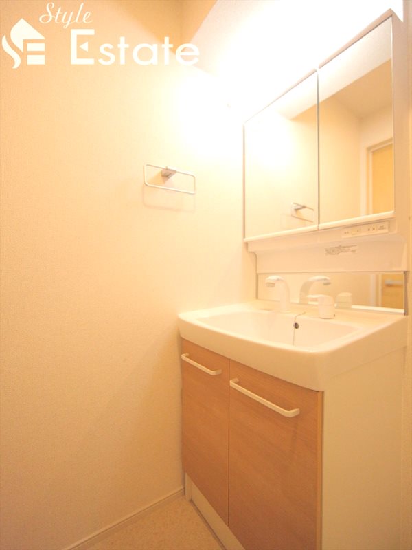 独立洗面台シャンプードレッサー付 同仕様内装